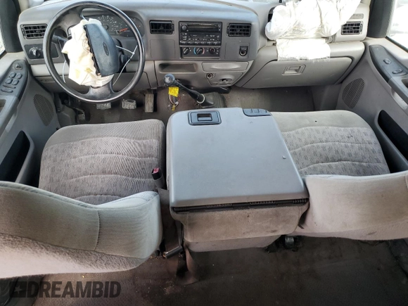 2000 Ford F-350 XL with VIN 3FTSW30F7YMA72223, listed as a Copart auction lot 81574774 with 203,727 mi miles and Salvage Title. Bid and sale history available at DreamBid. Image 8.
