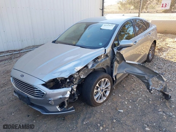 2020 Ford Fusion SE with VIN 3FA6P0HD2LR149162, listed as a IAAI auction lot 41325634 with 123,144 mi miles. Bid and sale history available at carsss.com. Image 2.