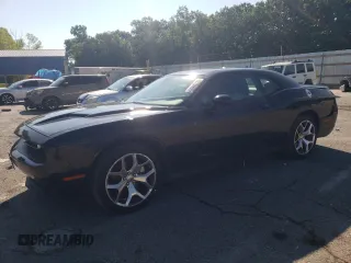 2015 Dodge Challenger SXT Plus with VIN 2C3CDZBG1FH758809, listed as a Copart auction lot 62786685 with 136,273 mi miles and Salvage title. Bid and sale history available at DreamBid. Image 1.