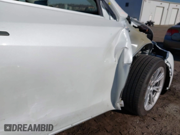 2023 Tesla Model Y Long Range z VIN 7SAYGDEE5PF765326, wystawiony jako IAAI lot #41757113 z przebiegiem 10 461 mil mil oraz . Historia ofert i sprzedaży dostępna na DreamBid. Obrazek 20.