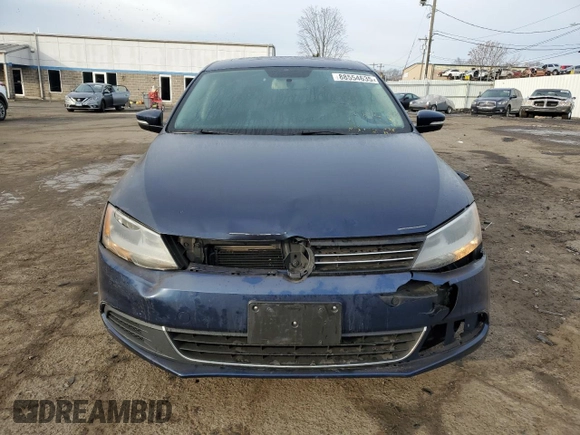 2014 Volkswagen Jetta SE с VIN 3VWD17AJ9EM400347, выставлен на аукционе Copart как лот 88554635 с пробегом 128 373 миль миль и Списание • Salvage title. История ставок и продаж доступна на DreamBid. Изображение 5.