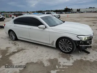 2016 BMW 7 Series 740i with VIN WBA7E2C50GG546752, listed as a Copart auction lot 37513414 with 88,813 mi miles. Bid and sale history available at carsss.com. Image 4.