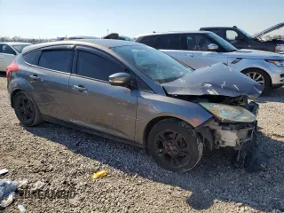 2013 Ford Focus SE with VIN 1FADP3K22DL381079, listed as a Copart auction lot 43721715 with 132,834 mi miles and Salvage Title. Bid and sale history available at carsss.com. Image 4.