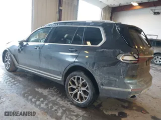 2021 BMW X7 xDrive40i with VIN 5UXCW2C09M9E94039, listed as a IAAI auction lot 41473138 with 1 mi miles. Bid and sale history available at carsss.com. Image 3.