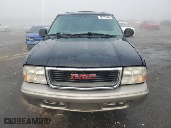 1998 GMC Jimmy SL with VIN 1GKCS13W8W2572514, listed as a Copart auction lot 83016224 with 85,044 mi miles and Salvage Title. Bid and sale history available at carsss.com. Image 5.