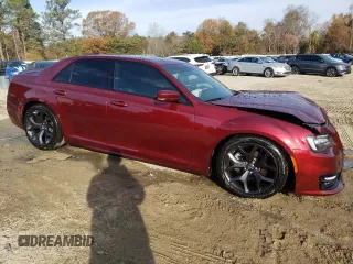 2021 Chrysler 300 with VIN 2C3CCABT2MH590516, listed as a Copart auction lot 81462084 with 17,780 mi miles and Salvage Title. Bid and sale history available at carsss.com. Image 4.