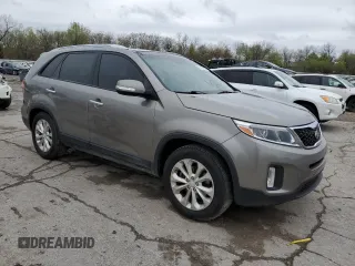 2014 Kia Sorento EX with VIN 5XYKU4A73EG470704, listed as a Copart auction lot 51827455 with 125,195 mi miles and Clean Title. Bid and sale history available at carsss.com. Image 4.