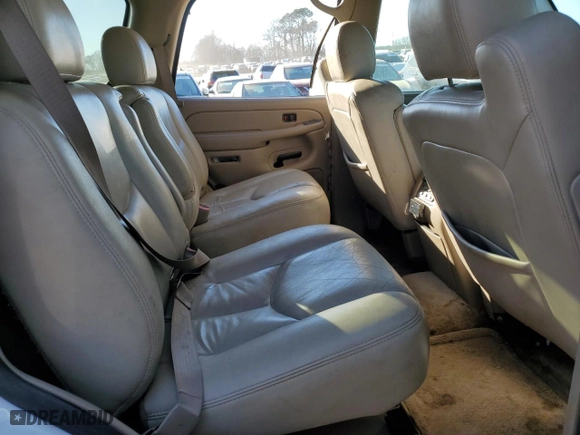 2004 Chevrolet Tahoe LT with VIN 1GNEC13Z34J273826, listed as a Copart auction lot 46538665 with 180,370 mi miles and Salvage Title. Bid and sale history available at carsss.com. Image 11.