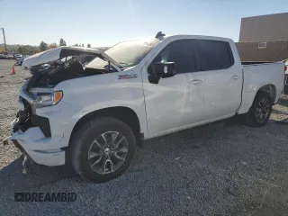 2024 Chevrolet Silverado 1500 RST with VIN 3GCUDEE84RG282749, listed as a Copart auction lot 77140854 with 1,326 mi miles and Salvage Title. Bid and sale history available at carsss.com. Image 1.