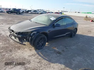 2024 Tesla Model 3 with VIN 5YJ3E1EA2RF731288, listed as a IAAI auction lot 40845607 with 1 mi miles. Bid and sale history available at carsss.com. Image 14.