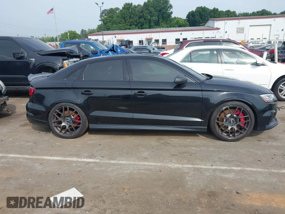 2019 Audi RS 3 z VIN WUABWGFF4KA906678, wystawiony jako IAAI lot #42468486 z przebiegiem 79 338 mil mil oraz . Historia ofert i sprzedaży dostępna na DreamBid. Obrazek 13.