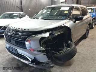2022 Mitsubishi Outlander SE with VIN JA4J3UA88NZ026768, listed as a IAAI auction lot 41782513 with 55,230 mi miles. Bid and sale history available at carsss.com. Image 2.
