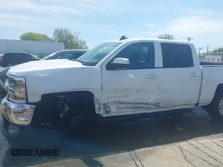 2017 Chevrolet Silverado 1500 LT with VIN 3GCPCREC4HG450688, listed as a IAAI auction lot 41937564 with 82,267 mi miles. Bid and sale history available at carsss.com. Image 6.