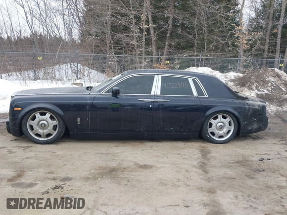 2007 Rolls-Royce Phantom z VIN SCA1S68517UX08396, wystawiony jako IAAI lot #41722895 z przebiegiem Nie podano mil oraz . Historia ofert i sprzedaży dostępna na DreamBid. Obrazek 11.