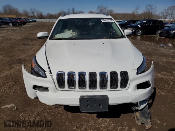 2016 Jeep Cherokee Latitude with VIN 1C4PJLCB9GW275402, listed as a Copart auction lot 49415715 with 0 mi miles and Salvage Title. Bid and sale history available at carsss.com. Image 5.
