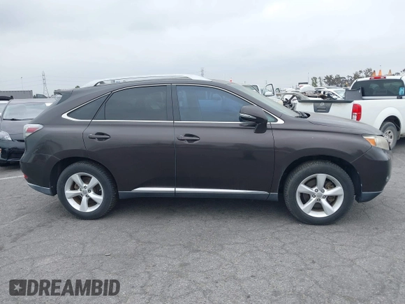 2010 Lexus RX 350 z VIN 2T2ZK1BA9AC012227, wystawiony jako IAAI lot #42359726 z przebiegiem Nie podano mil oraz . Historia ofert i sprzedaży dostępna na DreamBid. Obrazek 13.