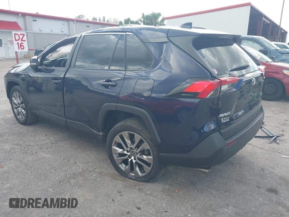 2022 Toyota RAV4 XLE Premium with VIN 2T3C1RFV0NW189365, listed as a IAAI auction lot 41691045 with 42,171 mi miles. Bid and sale history available at carsss.com. Image 3.