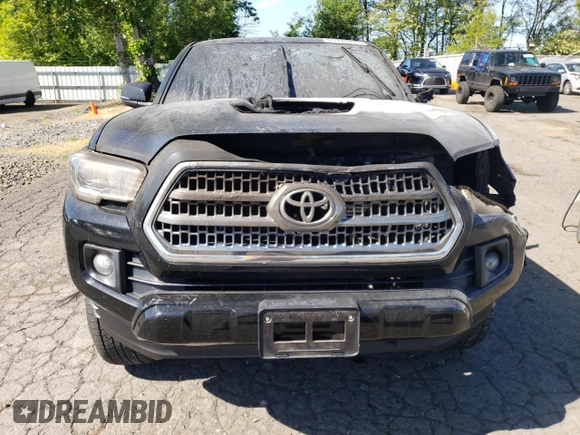 2017 Toyota Tacoma SR5 z VIN 3TMDZ5BN3HM033290, wystawiony jako Copart lot #55990995 z przebiegiem Nie podano mil oraz Szkoda całkowita • Salvage title. Historia ofert i sprzedaży dostępna na DreamBid. Obrazek 5.