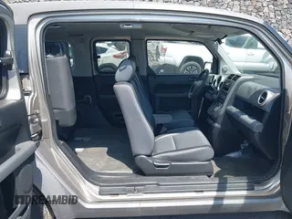 2004 Honda Element EX with VIN 5J6YH28524L008283, listed as a IAAI auction lot 41949628 with 106,664 mi miles and . Bid and sale history available at DreamBid. Image 8.