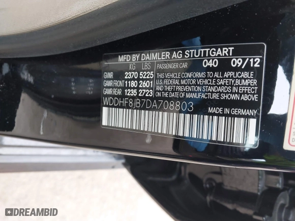 2013 Mercedes-Benz E-Class E 350 Luxury with VIN WDDHF8JB7DA708803, listed as a IAAI auction lot 41559901 with 101,097 mi miles. Bid and sale history available at carsss.com. Image 9.