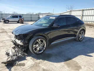 2024 Genesis GV60 z VIN KMUKEDSB1RU023189, wystawiony jako Copart lot #47434955 z przebiegiem 3279 mil mil oraz Szkoda całkowita • Salvage title. Historia ofert i sprzedaży dostępna na DreamBid. Obrazek 1.