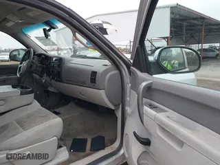2012 Chevrolet Silverado 1500 LT with VIN 3GCPCSE00CG193437, listed as a IAAI auction lot 41187848 with 227,141 mi miles. Bid and sale history available at carsss.com. Image 5.