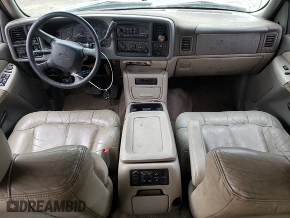 2000 Chevrolet Suburban LT with VIN 3GNFK16T2YG186019, listed as a Copart auction lot 80008534 with 260,589 mi miles and Clean Title. Bid and sale history available at carsss.com. Image 8.