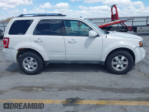 2011 Ford Escape Limited z VIN 1FMCU0EG4BKA38230, wystawiony jako IAAI lot #42274723 z przebiegiem 181 000 mil mil oraz . Historia ofert i sprzedaży dostępna na DreamBid. Obrazek 13.