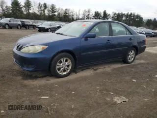2005 Toyota Camry LE with VIN 4T1BF30K35U083588, listed as a Copart auction lot 52523635 with 217,269 mi miles and Clean Title. Bid and sale history available at DreamBid. Image 1.