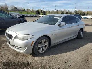 2013 BMW 5 Series 528i xDrive with VIN WBAXH5C56DDW15224, listed as a Copart auction lot 50775825 with 236,945 mi miles and Salvage Title. Bid and sale history available at carsss.com. Image 1.
