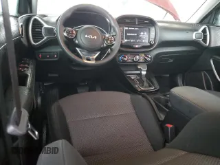 2022 Kia Soul LX with VIN KNDJ23AU0N7817033, listed as a Copart auction lot 44683555 with 43,520 mi miles and Salvage Title. Bid and sale history available at carsss.com. Image 8.