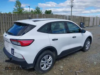 2021 Ford Escape S with VIN 1FMCU9F68MUB14274, listed as a IAAI auction lot 39669971 with 9,504 mi miles and . Bid and sale history available at DreamBid. Image 4.
