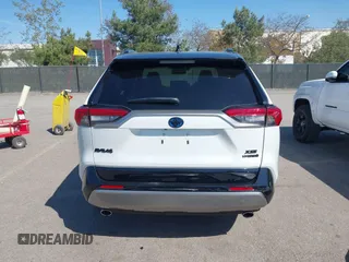 2024 Toyota RAV4 Hybrid XSE with VIN JTME6RFV3RD549984, listed as a IAAI auction lot 41861868 with 8,742 mi miles. Bid and sale history available at carsss.com. Image 17.