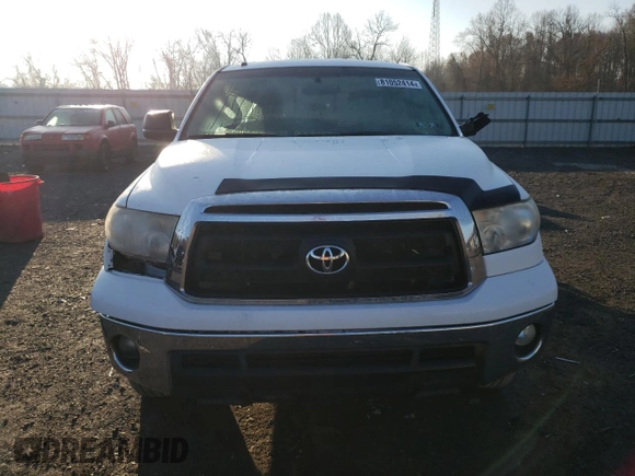 2012 Toyota Tundra z VIN 5TFUM5F13CX029961, wystawiony jako Copart lot #81052414 z przebiegiem Nie podano mil oraz Szkoda całkowita • Salvage title. Historia ofert i sprzedaży dostępna na DreamBid. Obrazek 5.
