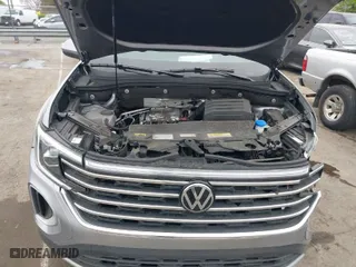 2024 Volkswagen Atlas 2.0T SE w/Technology with VIN 1V2JR2CA2RC563653, listed as a IAAI auction lot 41956579 with 35,356 mi miles. Bid and sale history available at carsss.com. Image 10.