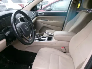 2021 Jeep Grand Cherokee Laredo X with VIN 1C4RJFAG3MC611583, listed as a IAAI auction lot 42631284 with 99,457 mi miles and . Bid and sale history available at DreamBid. Image 5.