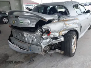 2007 Mazda RX-8 Grand Touring z VIN JM1FE173270210398, wystawiony jako IAAI lot #42393144 z przebiegiem 71 207 mil mil oraz . Historia ofert i sprzedaży dostępna na DreamBid. Obrazek 6.