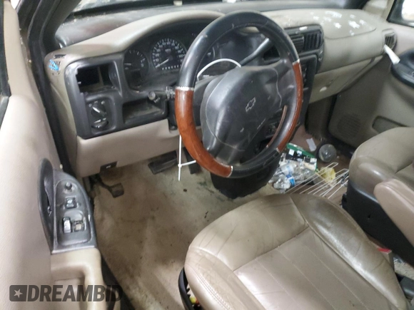 2002 Chevrolet Venture Plus 1SB with VIN 1GNDX03E32D138557, listed as a Copart auction lot 58990875 with Not provided miles and Salvage title. Bid and sale history available at DreamBid. Image 8.