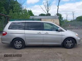 2006 Honda Odyssey EX-L z VIN 5FNRL38786B442374, wystawiony jako IAAI lot #42300958 z przebiegiem 338 841 mil mil oraz . Historia ofert i sprzedaży dostępna na DreamBid. Obrazek 14.