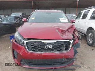 2019 Kia Sorento L with VIN 5XYPG4A37KG465964, listed as a IAAI auction lot 41346205 with 120,594 mi miles. Bid and sale history available at carsss.com. Image 13.