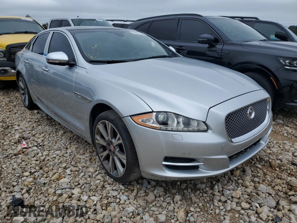 2015 Jaguar XJ with VIN SAJWA1CZ1F8V89918, listed as a Copart auction lot 69972394 with 92,030 mi miles and Clean Title. Bid and sale history available at carsss.com. Image 4.