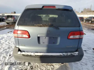 2002 Toyota Sienna CE with VIN 4T3ZF19C42U445459, listed as a Copart auction lot 83699584 with 193,751 mi miles and Salvage Title. Bid and sale history available at carsss.com. Image 6.