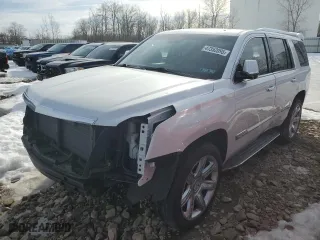 2019 Cadillac Escalade Luxury with VIN 1GYS4BKJ0KR213635, listed as a Copart auction lot 47352095 with 51,453 mi miles and Salvage Title. Bid and sale history available at carsss.com. Image 1.