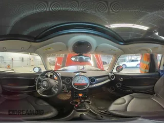 2014 MINI Clubman S z VIN WMWZG3C52ET800765, wystawiony jako Copart lot #76470874 z przebiegiem 103 971 mil mil oraz Szkoda całkowita • Salvage title. Historia ofert i sprzedaży dostępna na DreamBid. Obrazek 13.