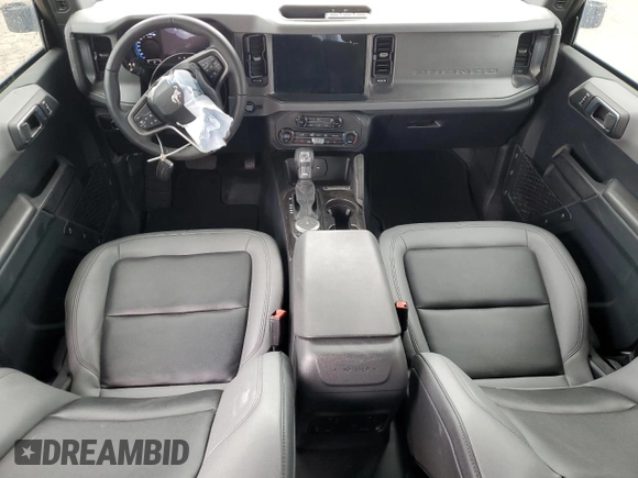 2024 Ford Bronco Big Bend z VIN 1FMDE7BH7RLA34989, wystawiony jako Copart lot #56479135 z przebiegiem 16 320 mil mil oraz Czysty tytuł • Clean title. Historia ofert i sprzedaży dostępna na DreamBid. Obrazek 8.