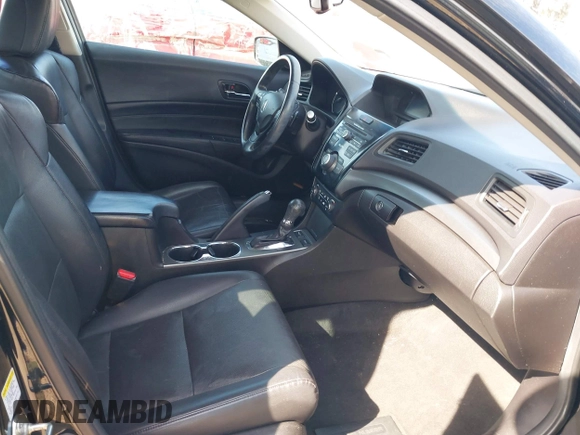 2013 Acura ILX Premium Pkg with VIN 19VDE1F5XDE003179, listed as a IAAI auction lot 41688274 with 186,470 mi miles. Bid and sale history available at carsss.com. Image 5.
