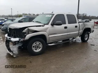 2004 GMC Sierra 2500HD SLE z VIN 1GTHK23U04F234651, wystawiony jako Copart lot #80137984 z przebiegiem 210 085 mil mil oraz Nie do naprawy • Non repairable. Historia ofert i sprzedaży dostępna na DreamBid. Obrazek 1.