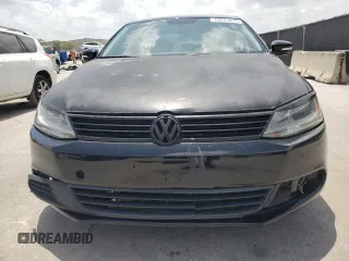 2012 Volkswagen Jetta SE with VIN 3VWDP7AJ7CM105890, listed as a Copart auction lot 60223875 with 167,729 mi miles and Clean title. Bid and sale history available at DreamBid. Image 5.