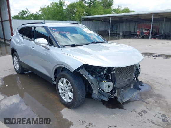 2019 Chevrolet Blazer z VIN 3GNKBBRA3KS698858, wystawiony jako IAAI lot #42270478 z przebiegiem 99 461 mil mil oraz . Historia ofert i sprzedaży dostępna na DreamBid. Obrazek 1.