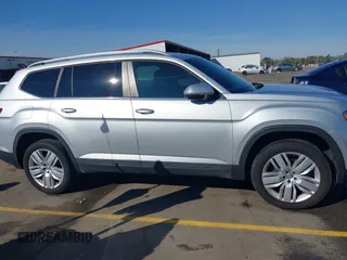 2019 Volkswagen Atlas SE with VIN 1V2UR2CA9KC527512, listed as a IAAI auction lot 41882212 with 102,765 mi miles and . Bid and sale history available at DreamBid. Image 14.